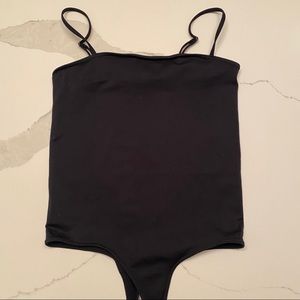 💕 • Stretchy Black Bodysuit